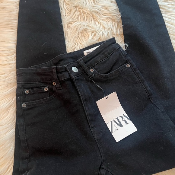 ZARA High Waisted Jeans - Picture 10 of 16